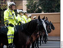 Australian police prepare to meet anti-WTO demonstrators in Sydney Thursday